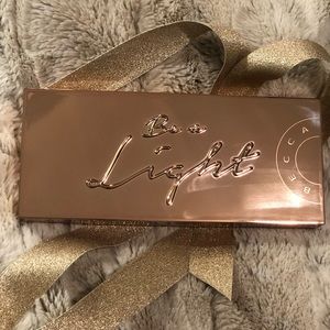 BECCA -Be a Light- palette. BRAND NEW